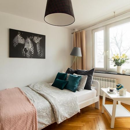 Piotrapartments - Bruna Green City Apartment Варшава Экстерьер фото