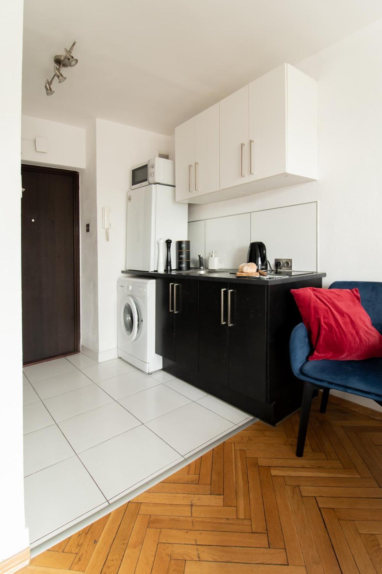 Piotrapartments - Bruna Green City Apartment Варшава Экстерьер фото