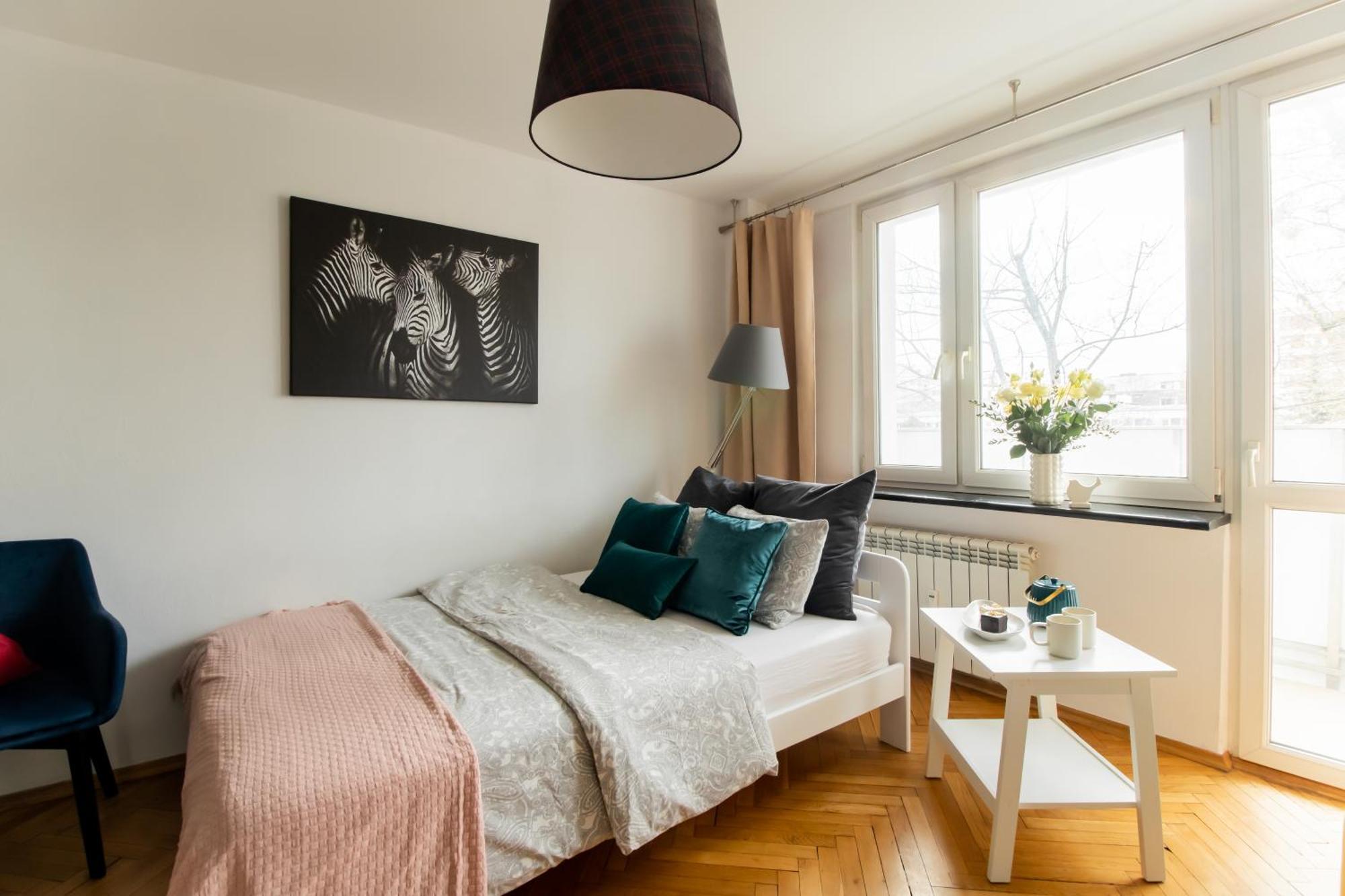 Piotrapartments - Bruna Green City Apartment Варшава Экстерьер фото