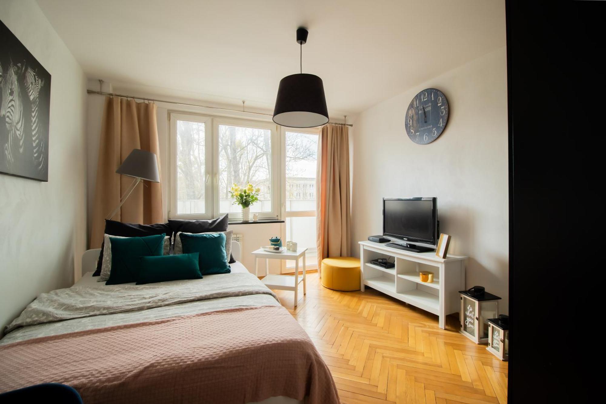 Piotrapartments - Bruna Green City Apartment Варшава Экстерьер фото